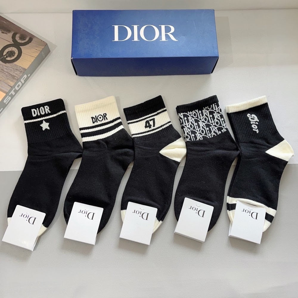 Dragons Bags Premium Luxury Socks --97649