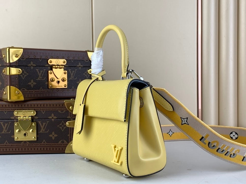 Dragons Bags ln Luxury Bag --68457