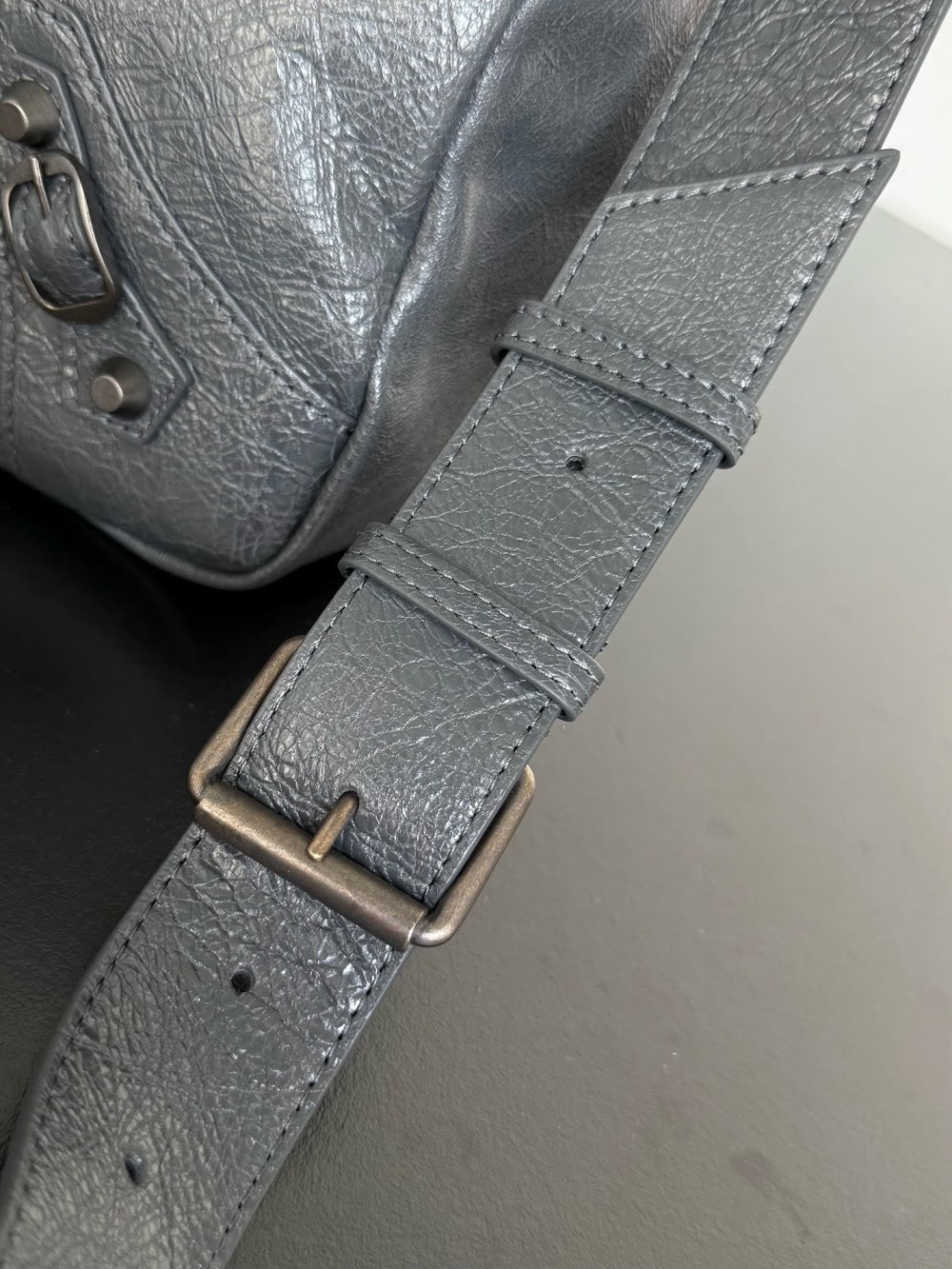 Dragons Bags Balenciaga Luxury Bag --111519