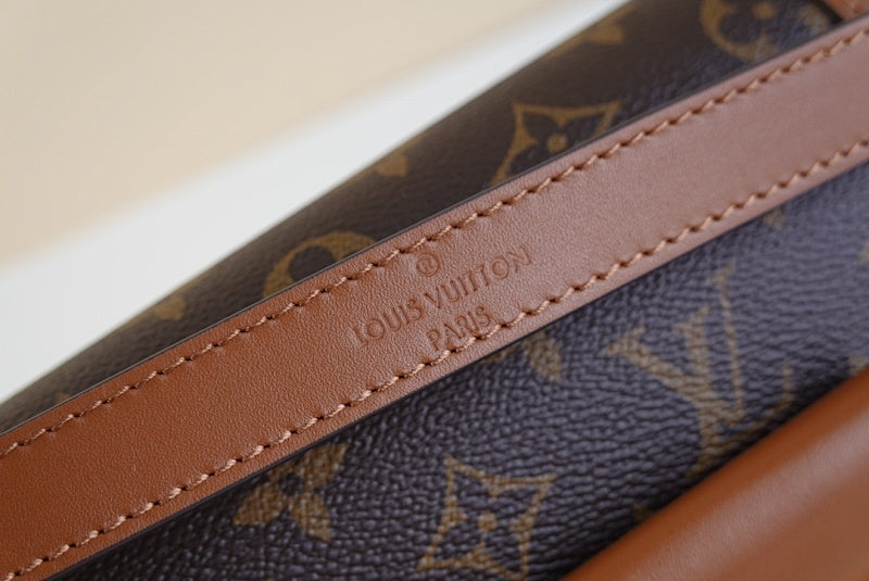 Dragons Bags ln Luxury Bag --61317