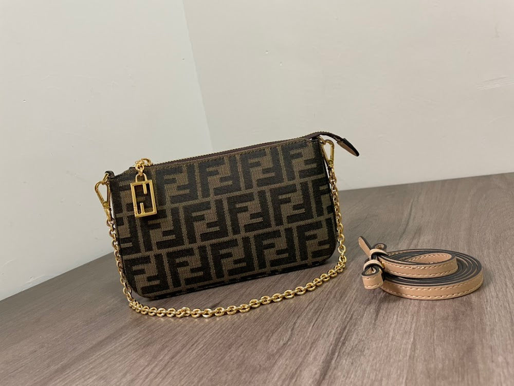 new-luxury-designer-bags-nm15381