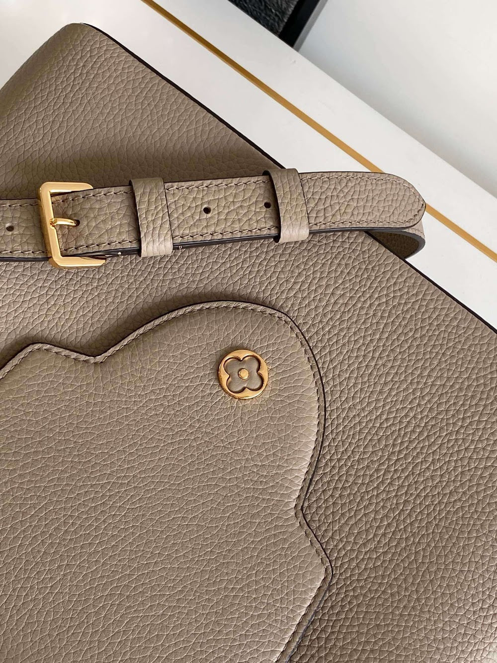 Dragons Bags ln Luxury Bag --96822