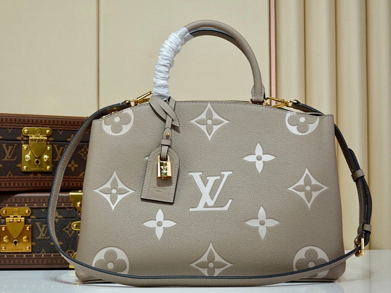 Dragons Bags ln Luxury Bag --60319