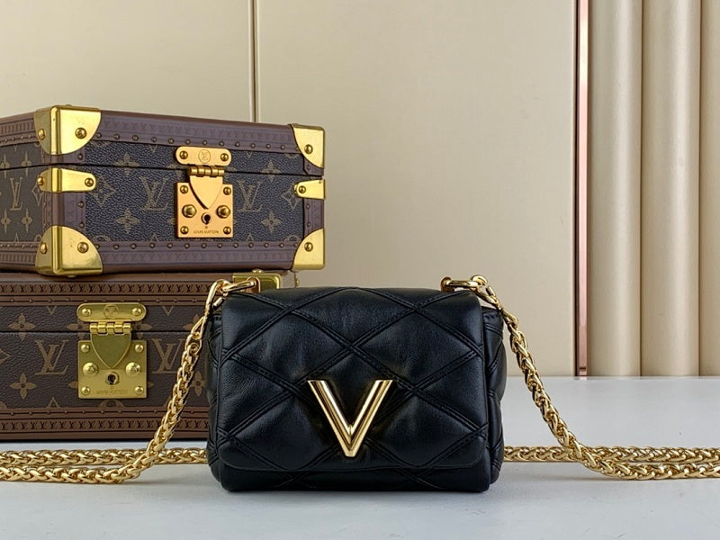 Dragons Bags ln Luxury Bag --68650