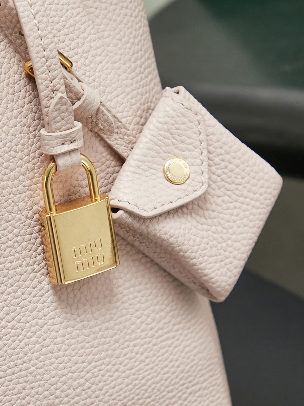 Dragons Bags Miun Miun Luxury Bag --123183