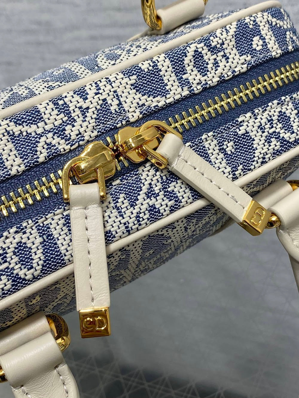 Dragons BagsDiorn Luxury Bag --115042