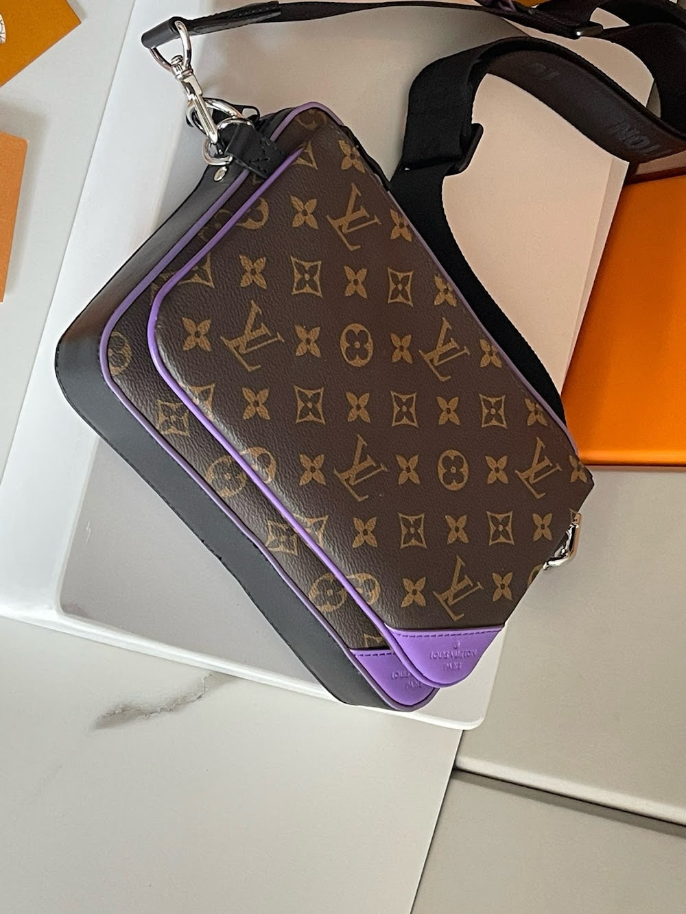 Dragons Bags ln Luxury Bag --70330