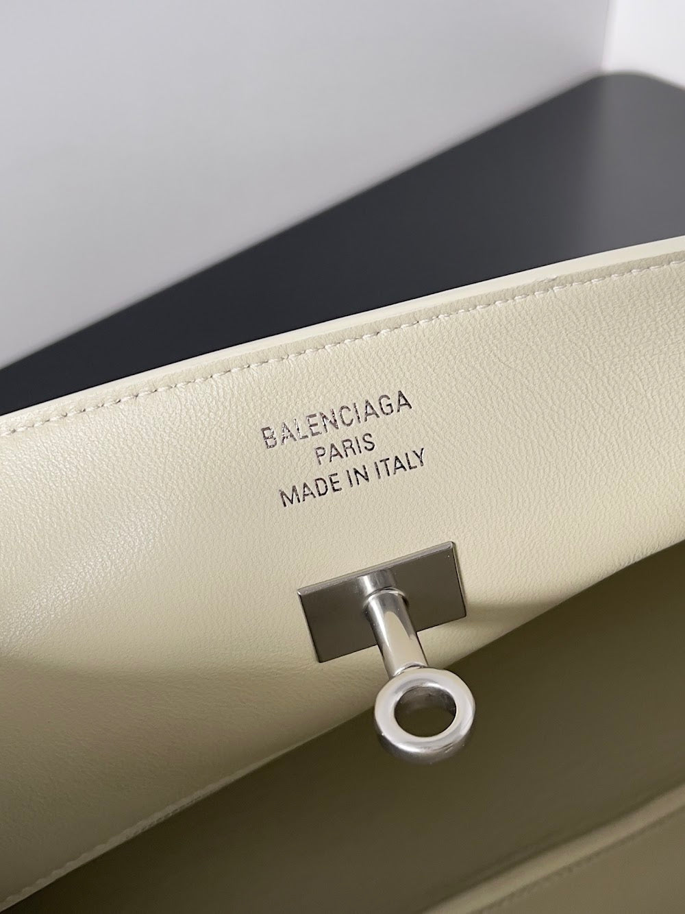 Dragons Bags Balenciaga Luxury Bag --111714