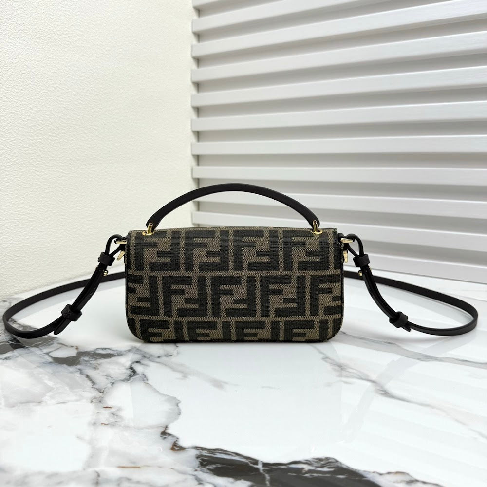 new-luxury-designer-bags-nm15572