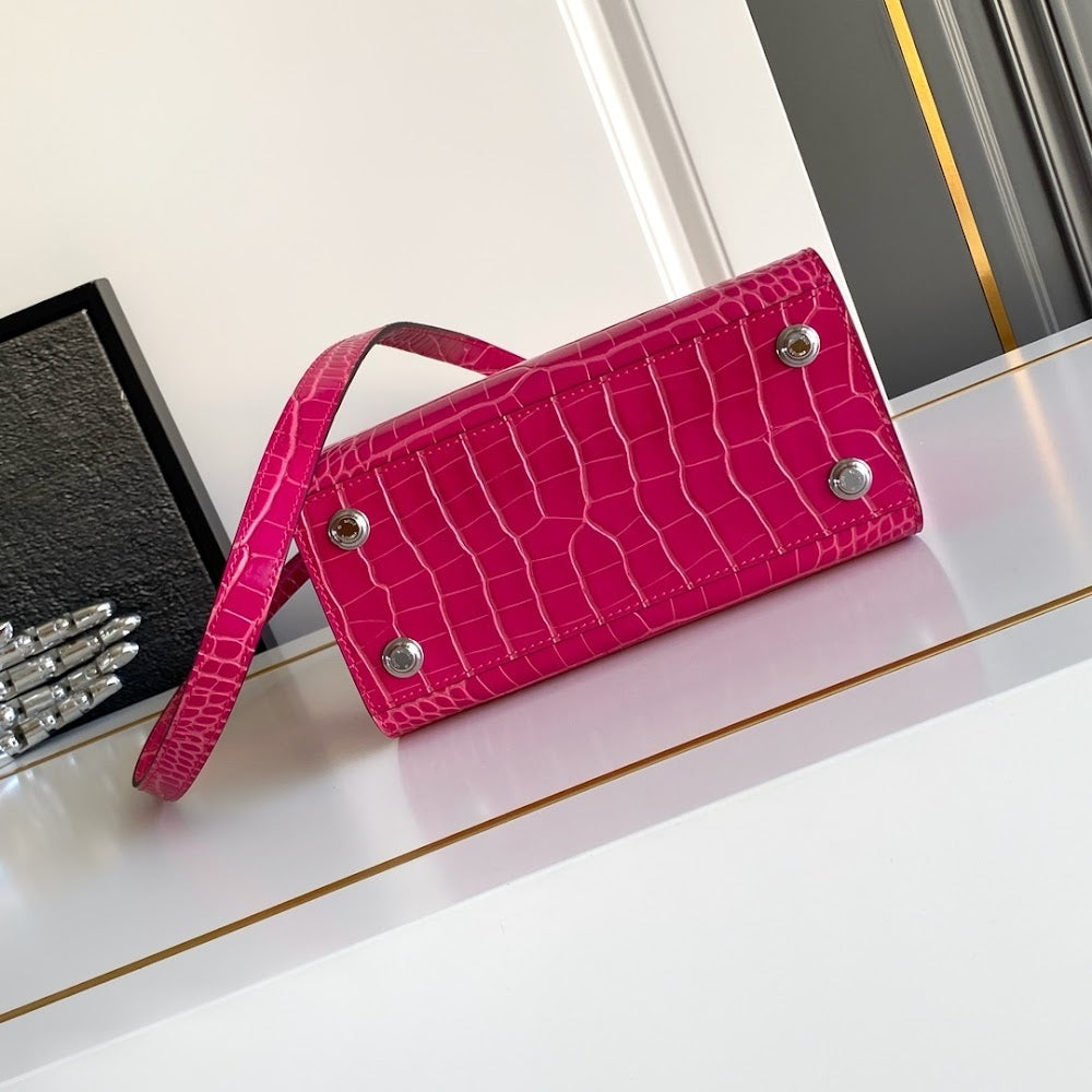 Dragons Bags ln Luxury Bag --96193