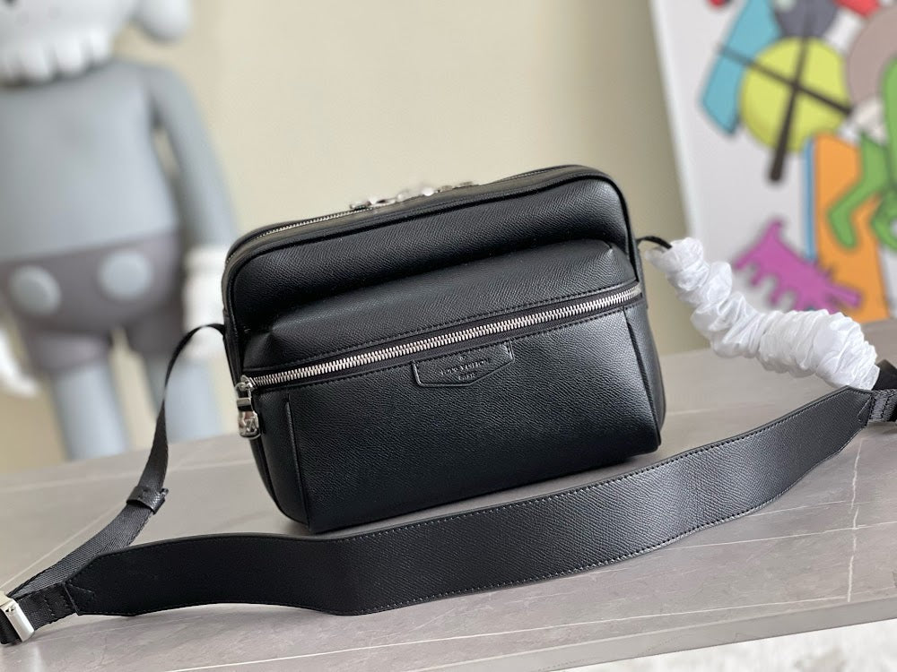 Dragons Bags ln Luxury Bag --71200