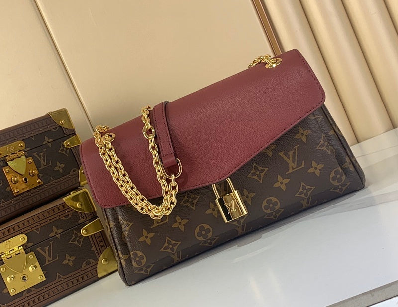 Dragons Bags ln Luxury Bag --62979