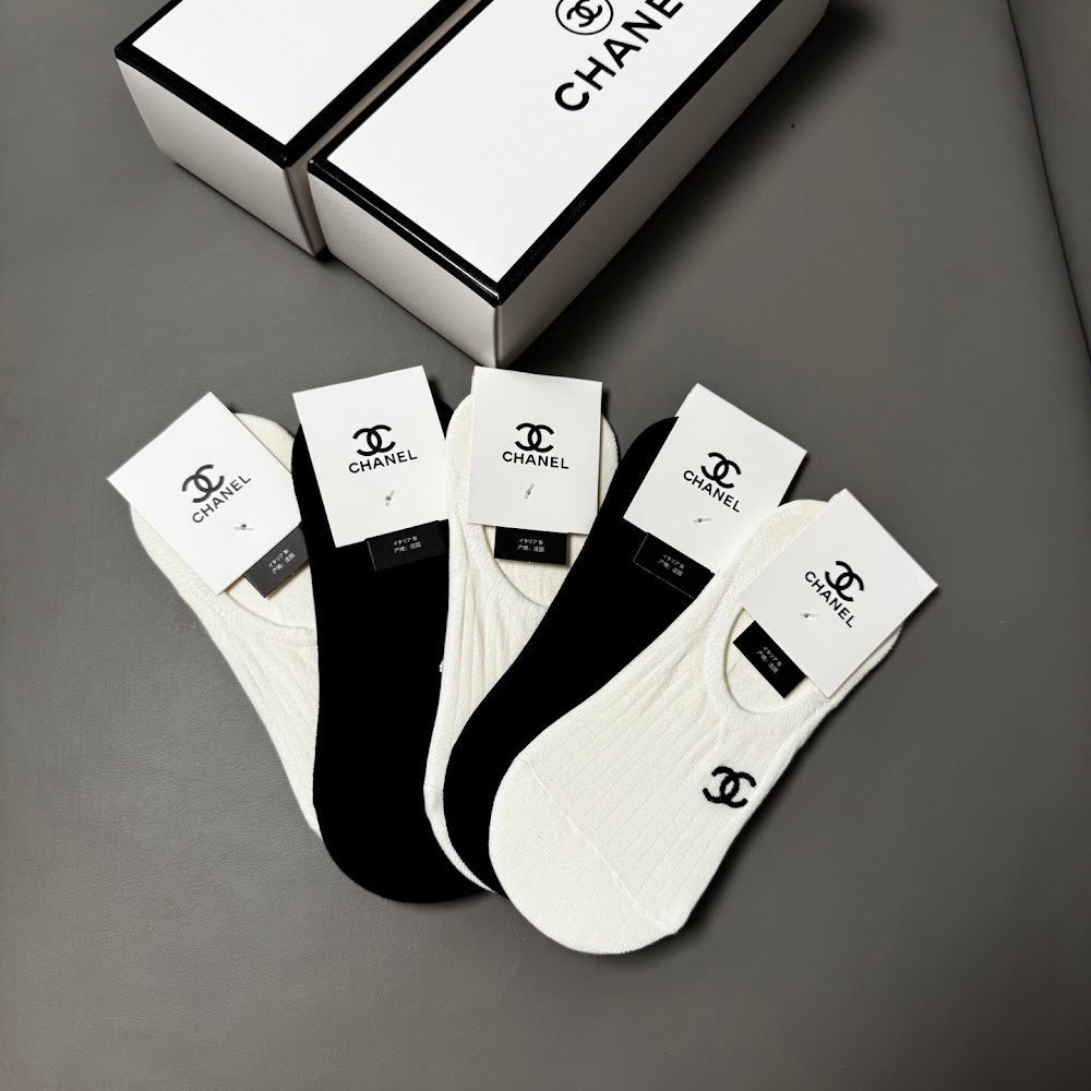 Dragons Bags Premium Luxury Socks --98463