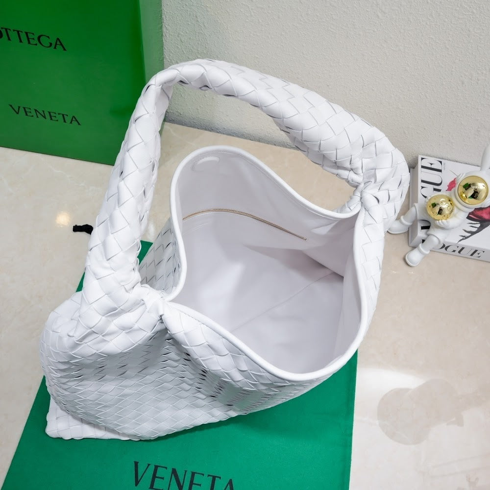 new-luxury-designer-bags-nm10560