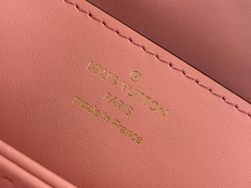 Dragons Bags ln Luxury Bag --62715