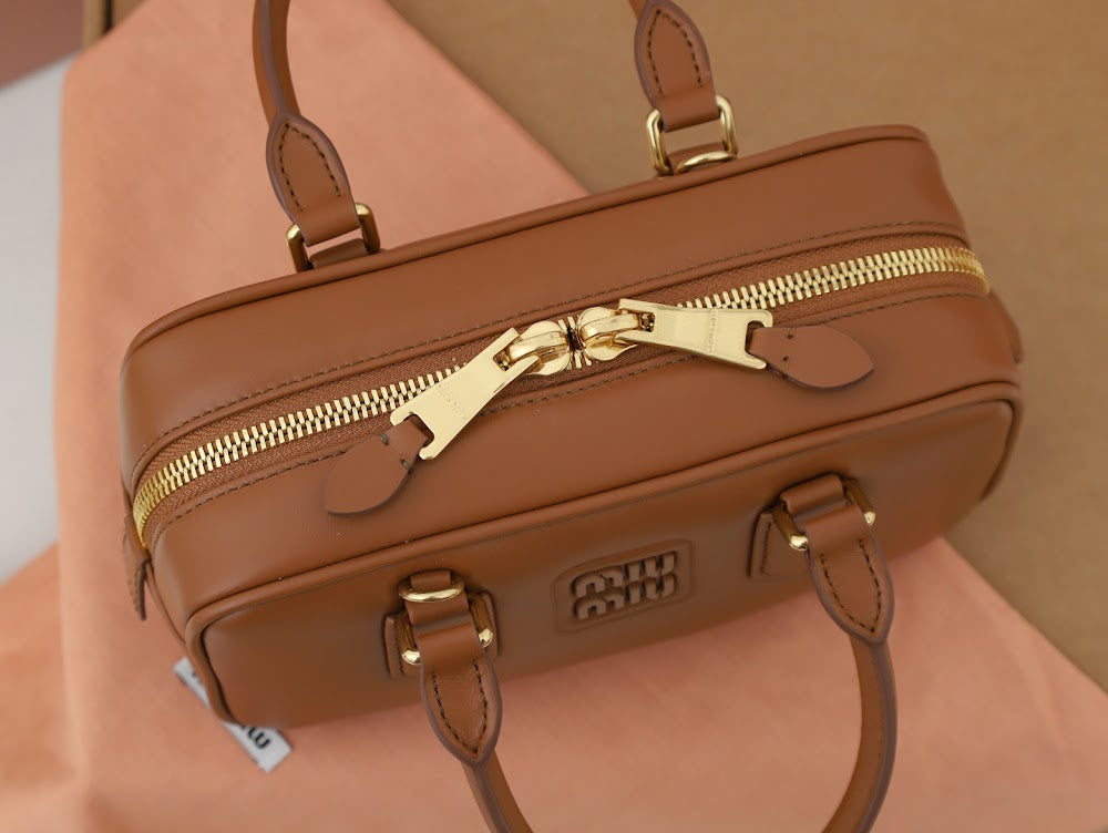 Dragons Bags Miun Miun Luxury Bag --123438