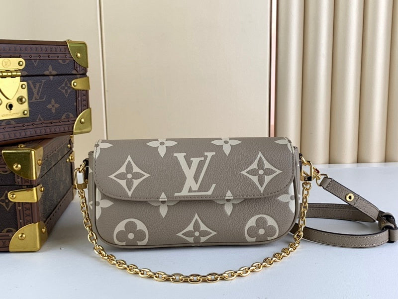 Dragons Bags ln Luxury Bag --62377