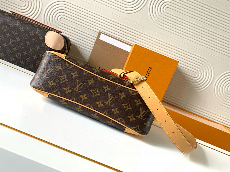 Dragons Bags ln Luxury Bag --81626