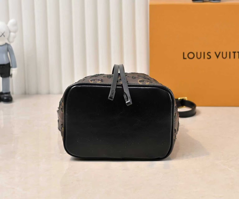 Dragons Bags ln Luxury Bag --77652