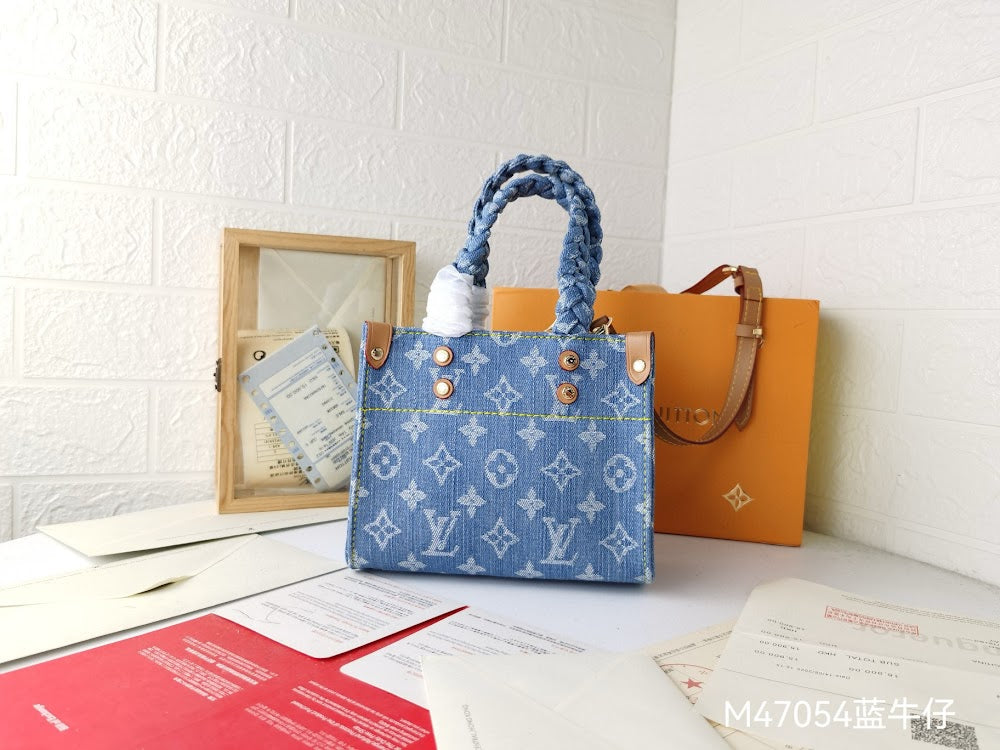 Dragons Bags ln Luxury Bag --81556
