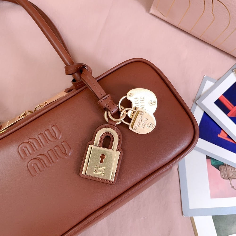 Dragons Bags Miun Miun Luxury Bag --123684