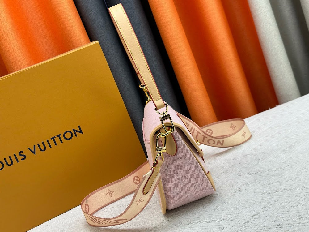 Dragons Bags ln Luxury Bag --81711