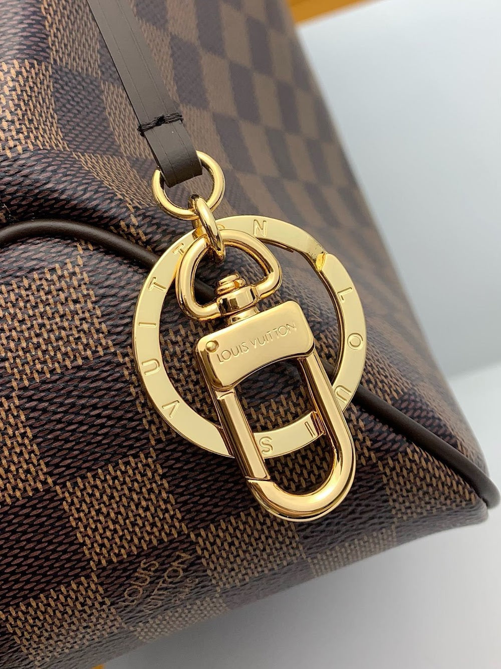 Dragons Bags ln Luxury Bag --97209