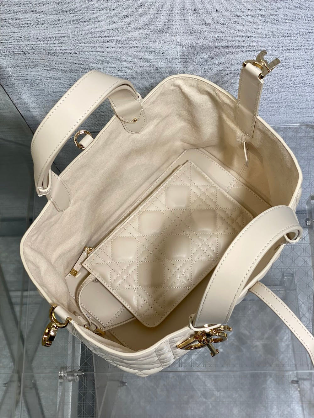 Dragons BagsDiorn Luxury Bag --115984