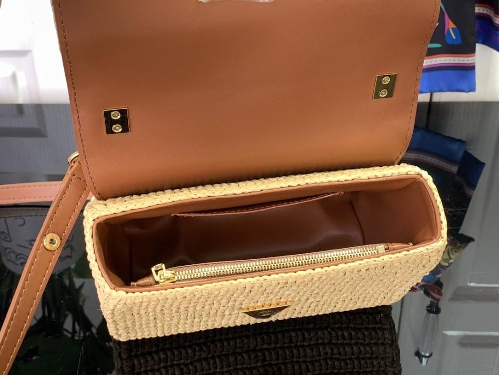 Dragons Bags ln Luxury Bag --96705