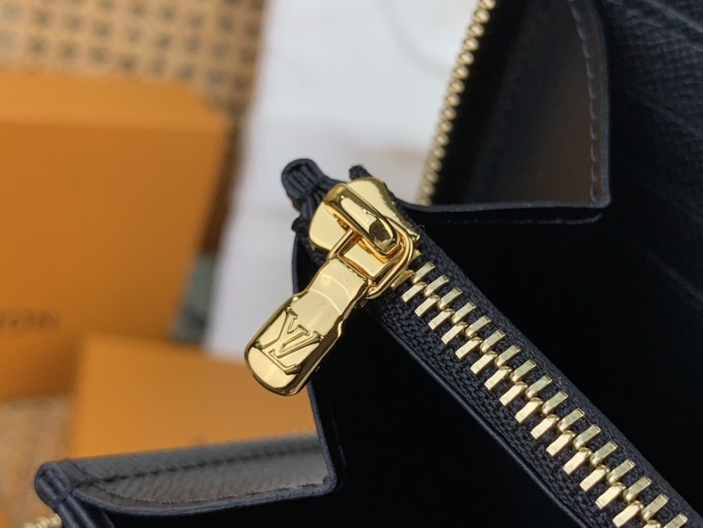 Dragons Bags ln Luxury Bag --69093