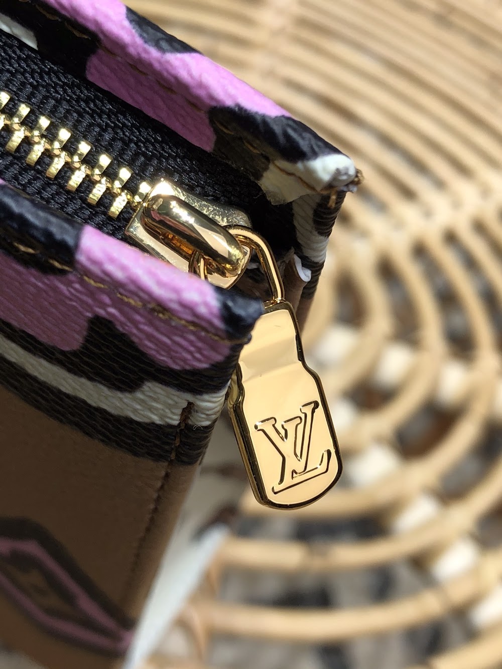 Dragons Bags ln Luxury Bag --58730