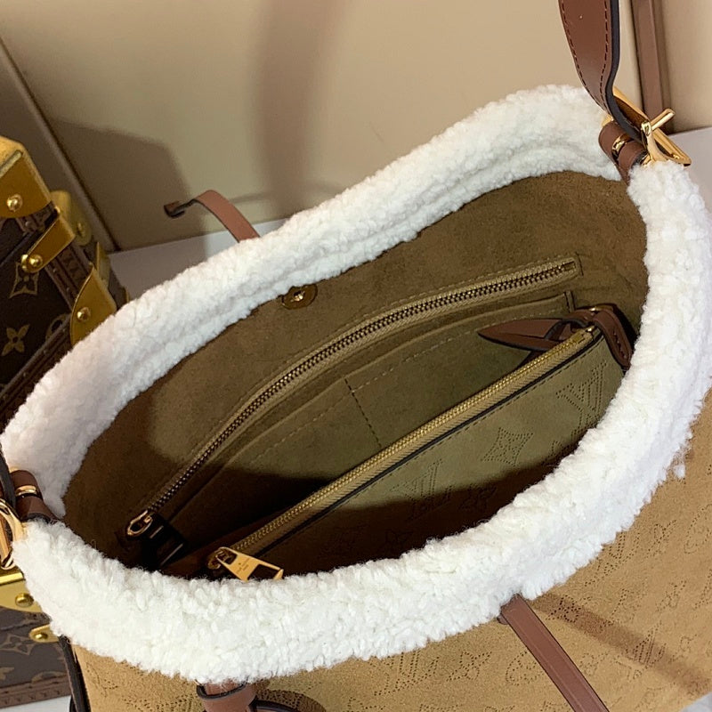 Dragons Bags ln Luxury Bag --62520