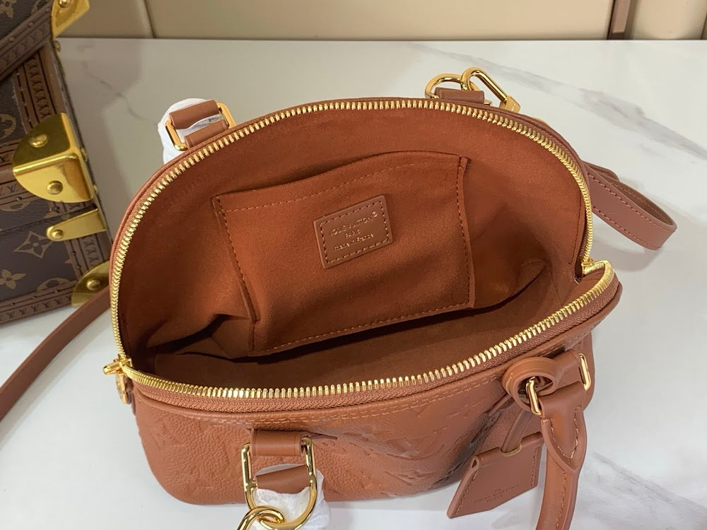 Dragons Bags ln Luxury Bag --69945