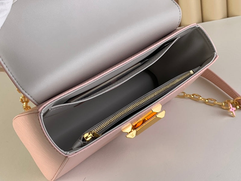 Dragons Bags ln Luxury Bag --61401
