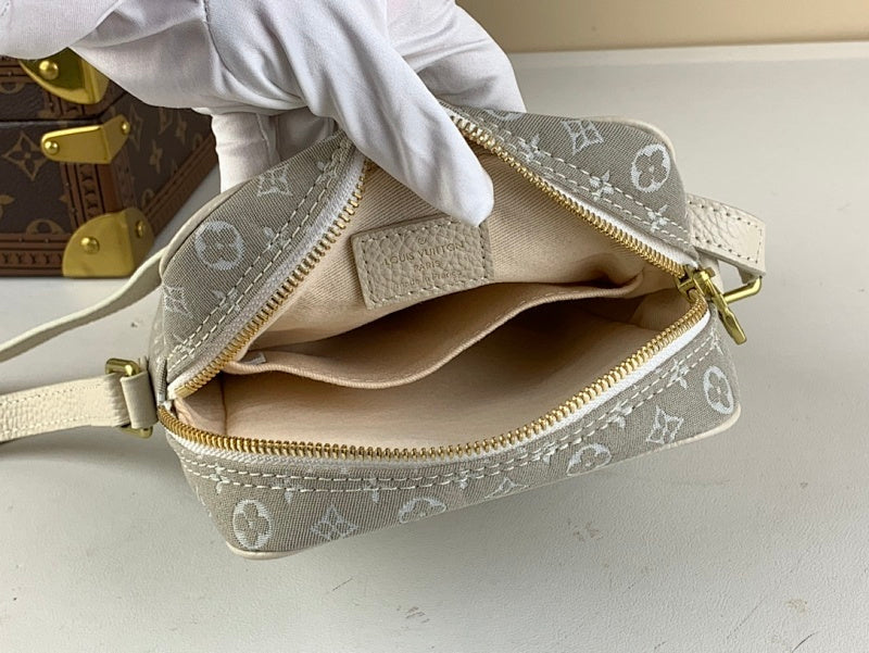 Dragons Bags ln Luxury Bag --68487