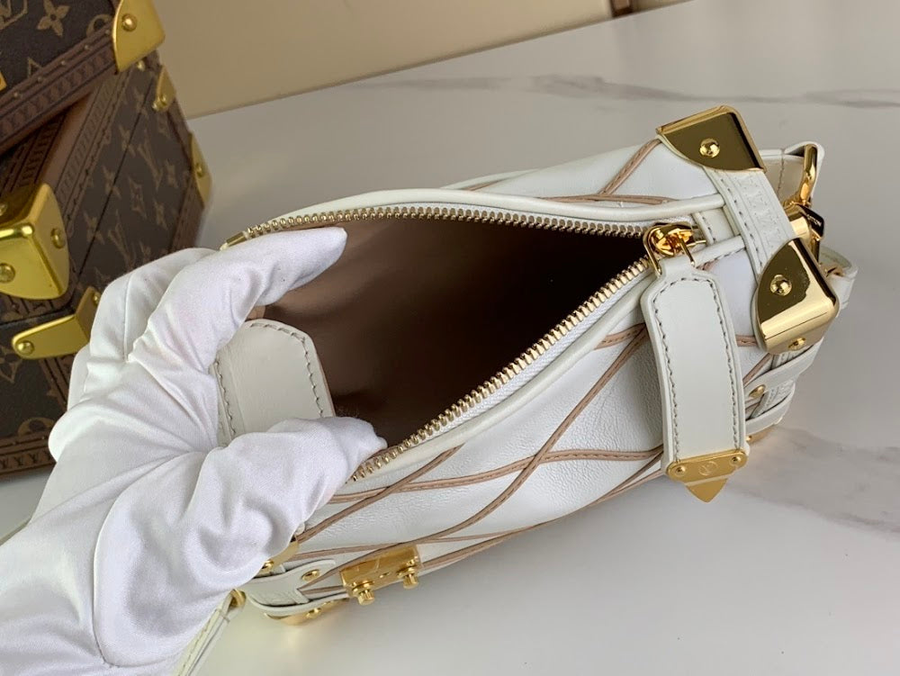 Dragons Bags ln Luxury Bag --68862