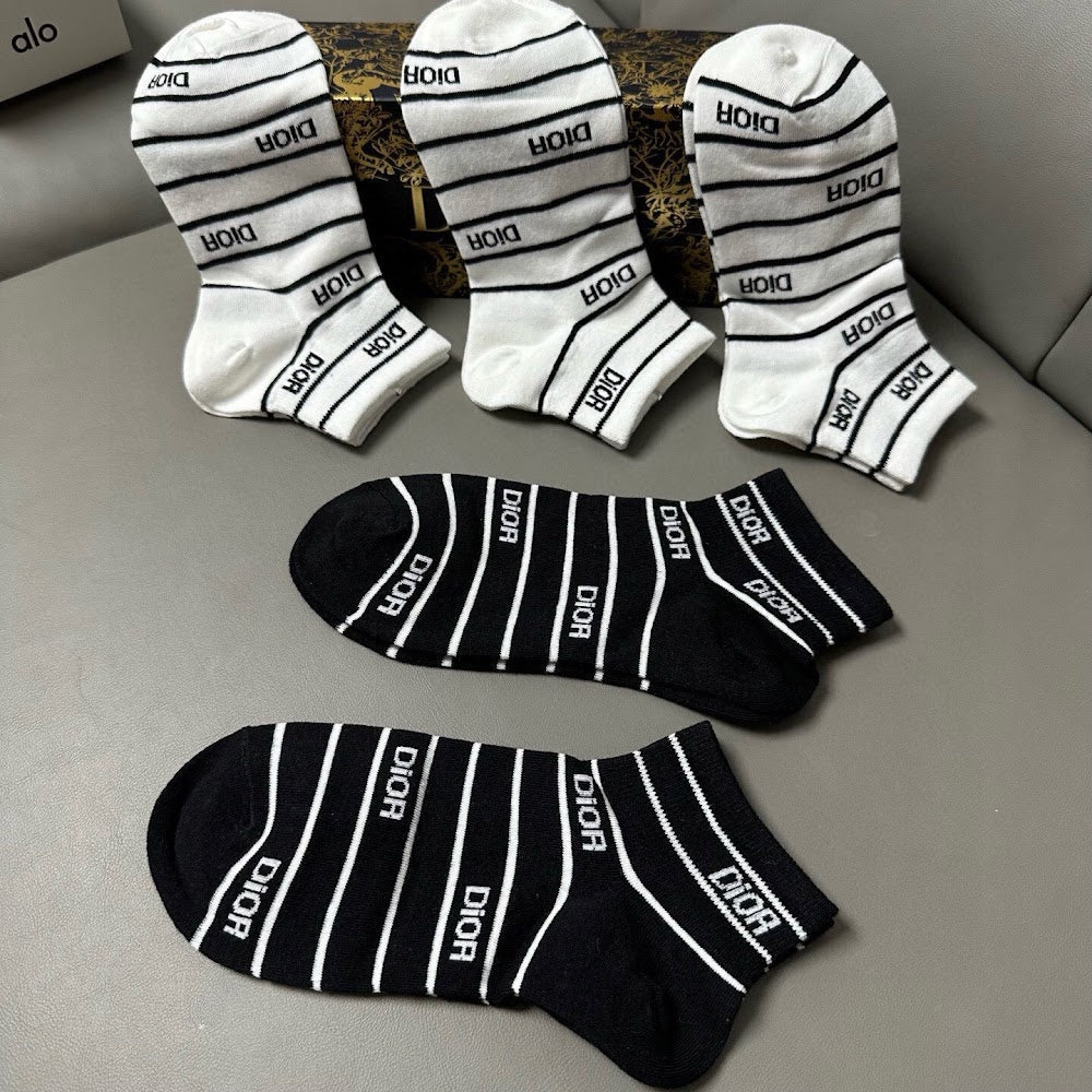 Dragons Bags Premium Luxury Socks --98599