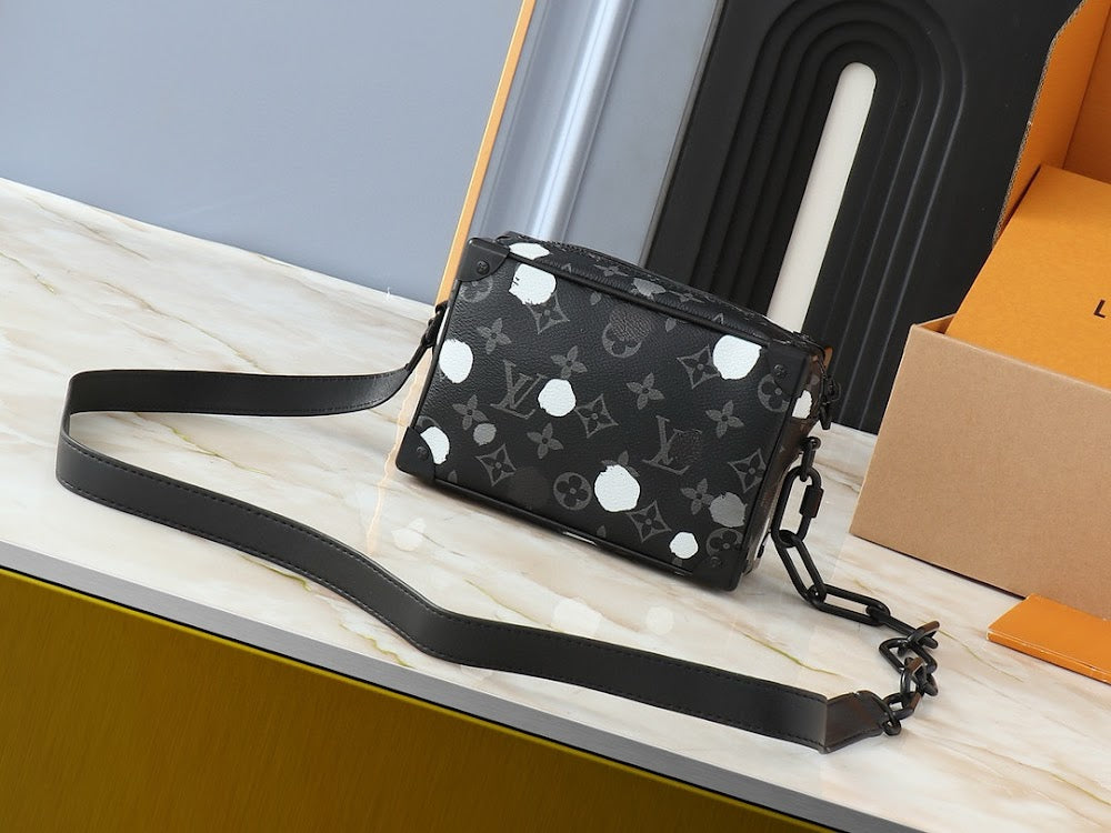 Dragons Bags ln Luxury Bag --81598