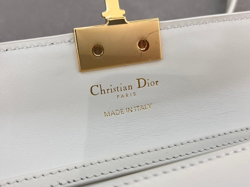 Dragons BagsDiorn Luxury Bag --114990