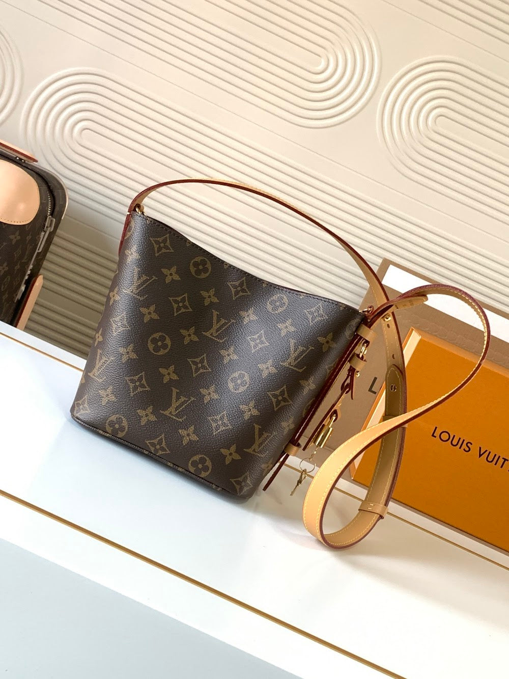 Dragons Bags ln Luxury Bag --81759