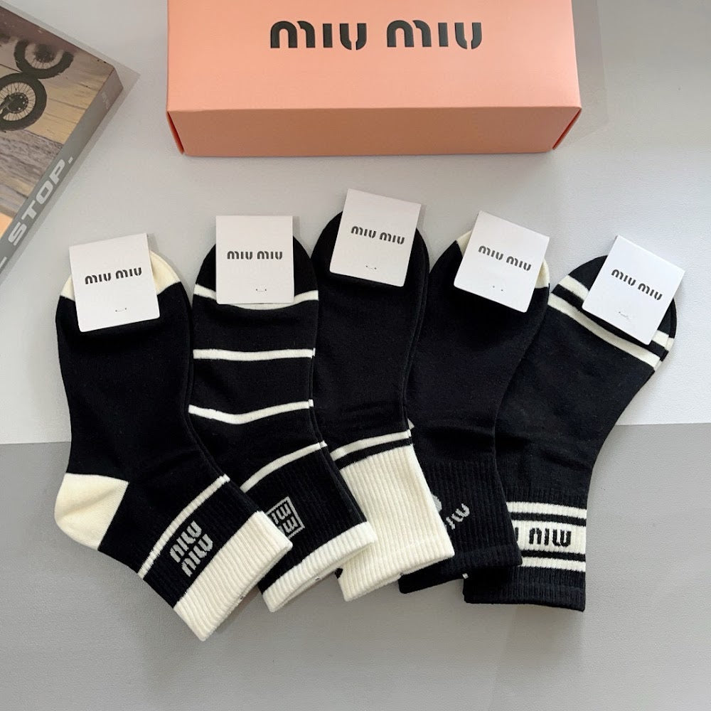 Dragons Bags Premium Luxury Socks --98217