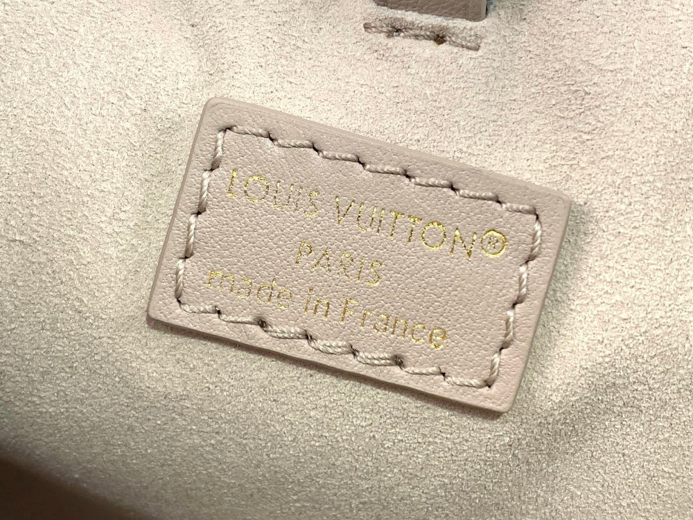 Dragons Bags ln Luxury Bag --63023