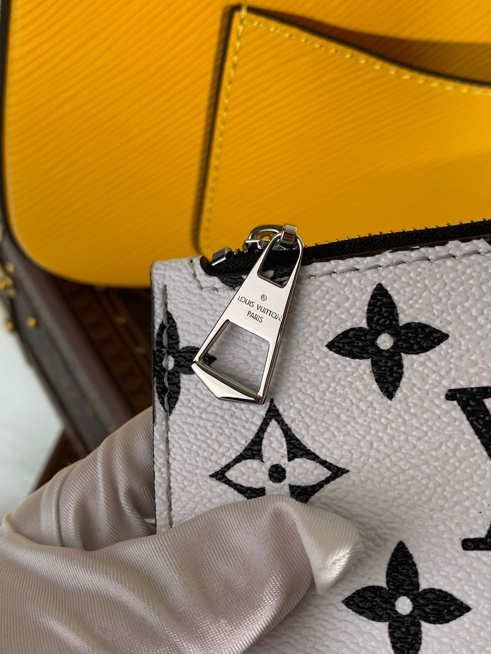 Dragons Bags ln Luxury Bag --60655
