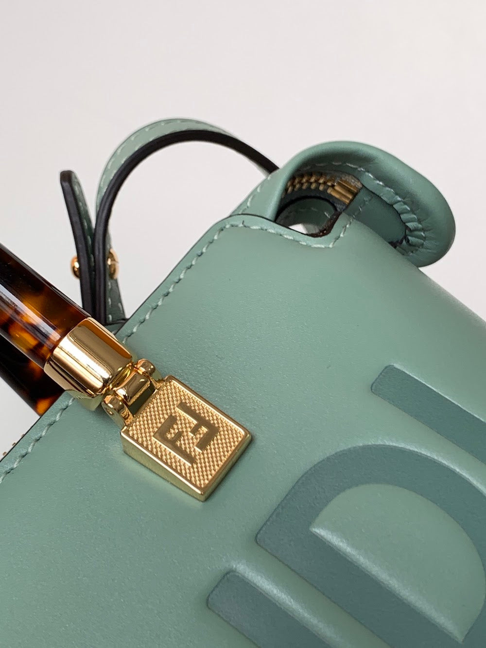 new-designer-premium-bags-nm15037