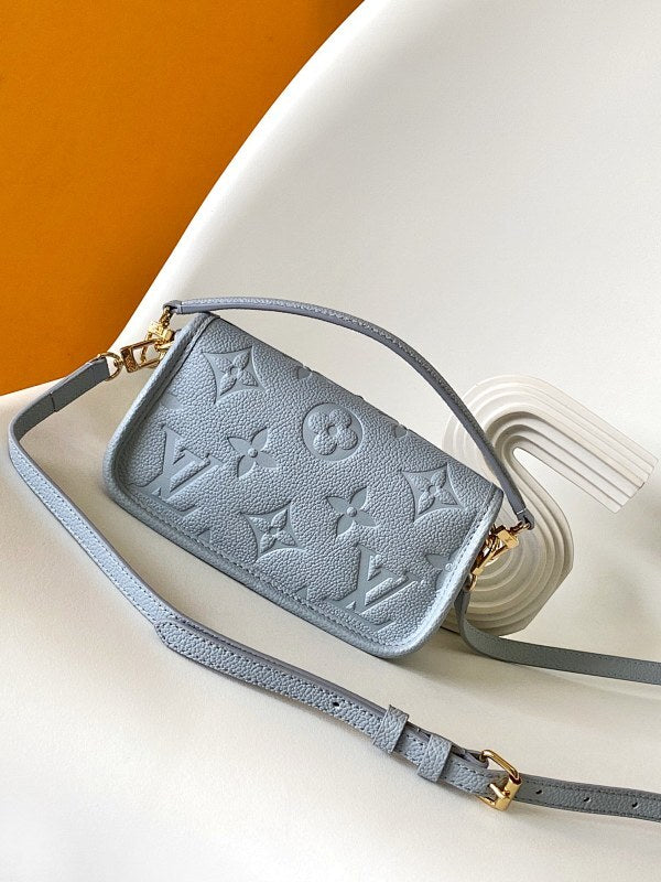 Dragons Bags ln Luxury Bag --81506