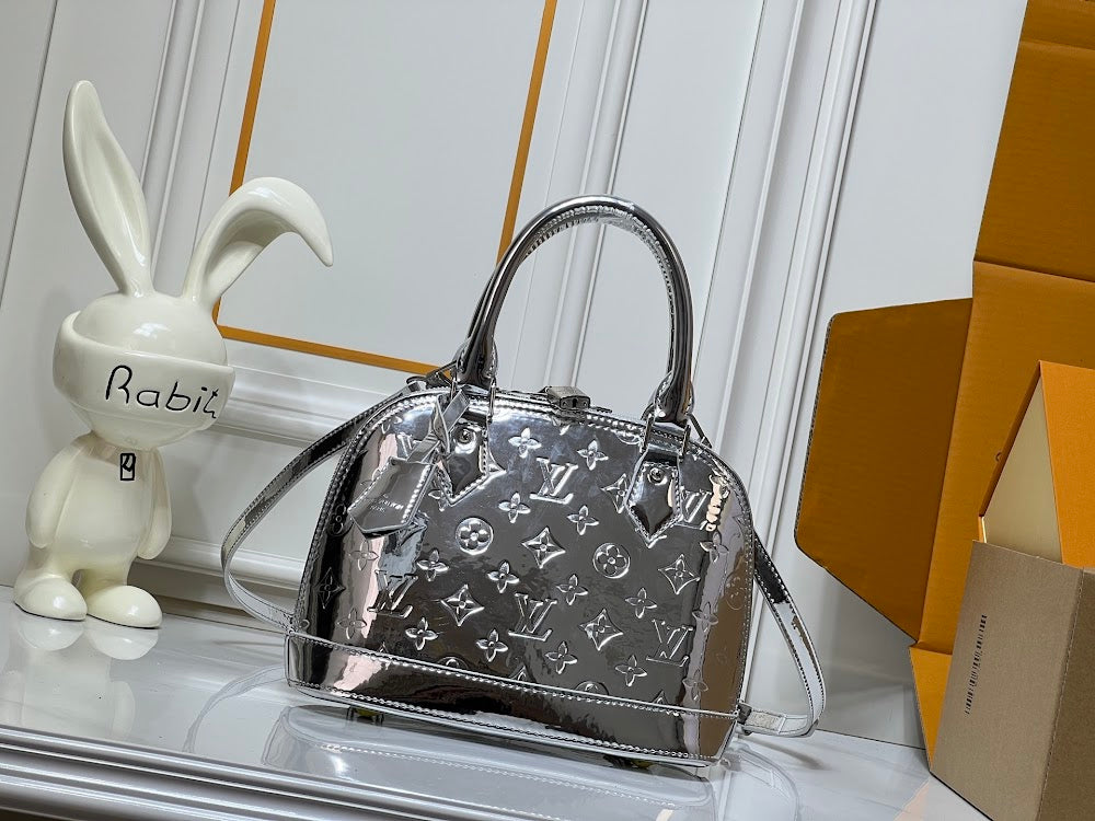 Dragons Bags ln Luxury Bag --77764