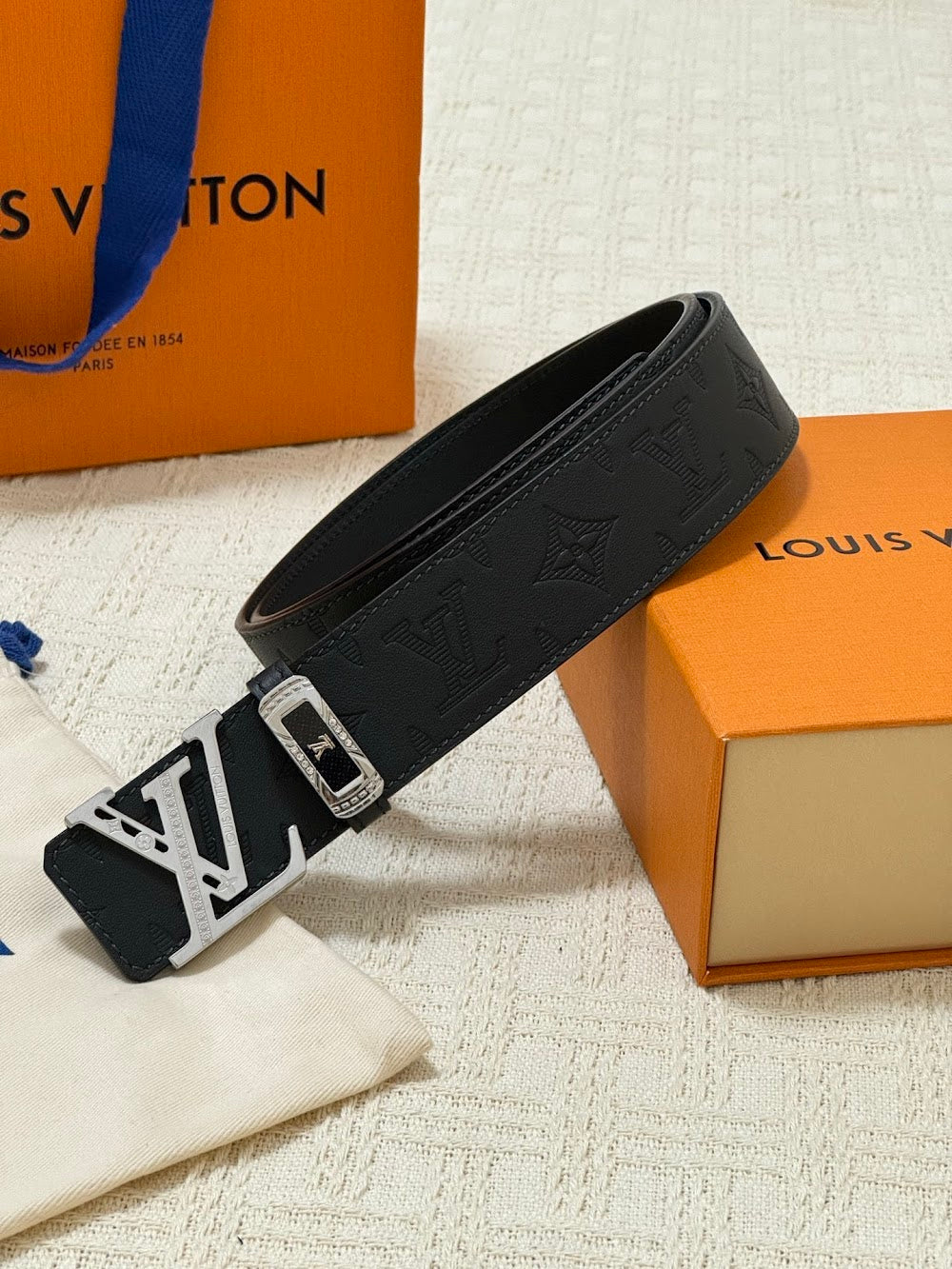 Dragons Bags ln Luxury Belt --100624