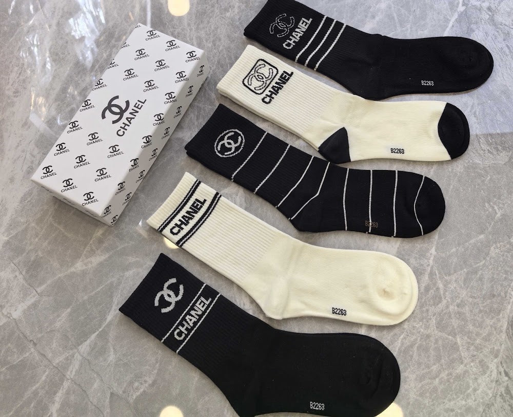 Dragons Bags Premium Luxury Socks --98356