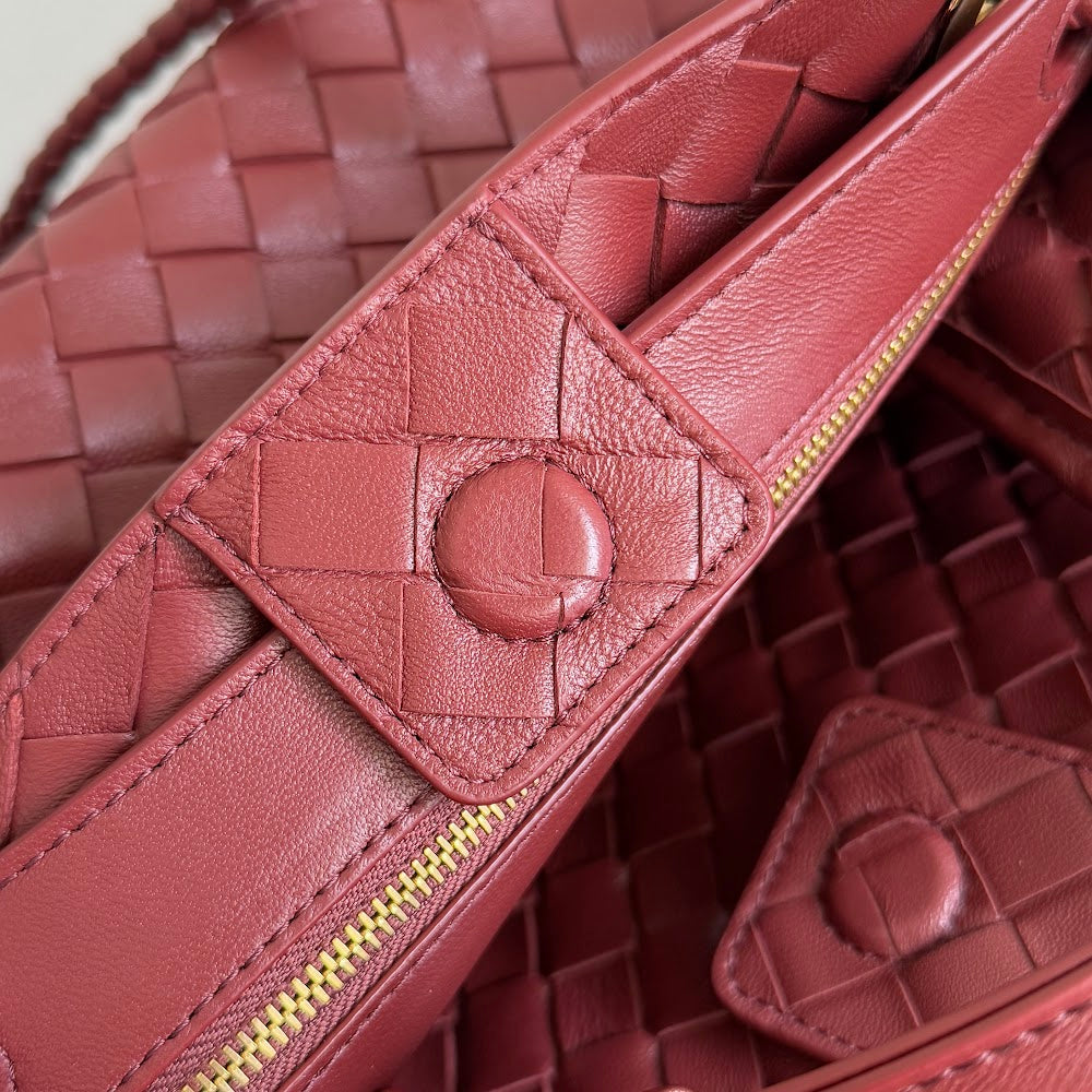 new-luxury-designer-bags-nm10650