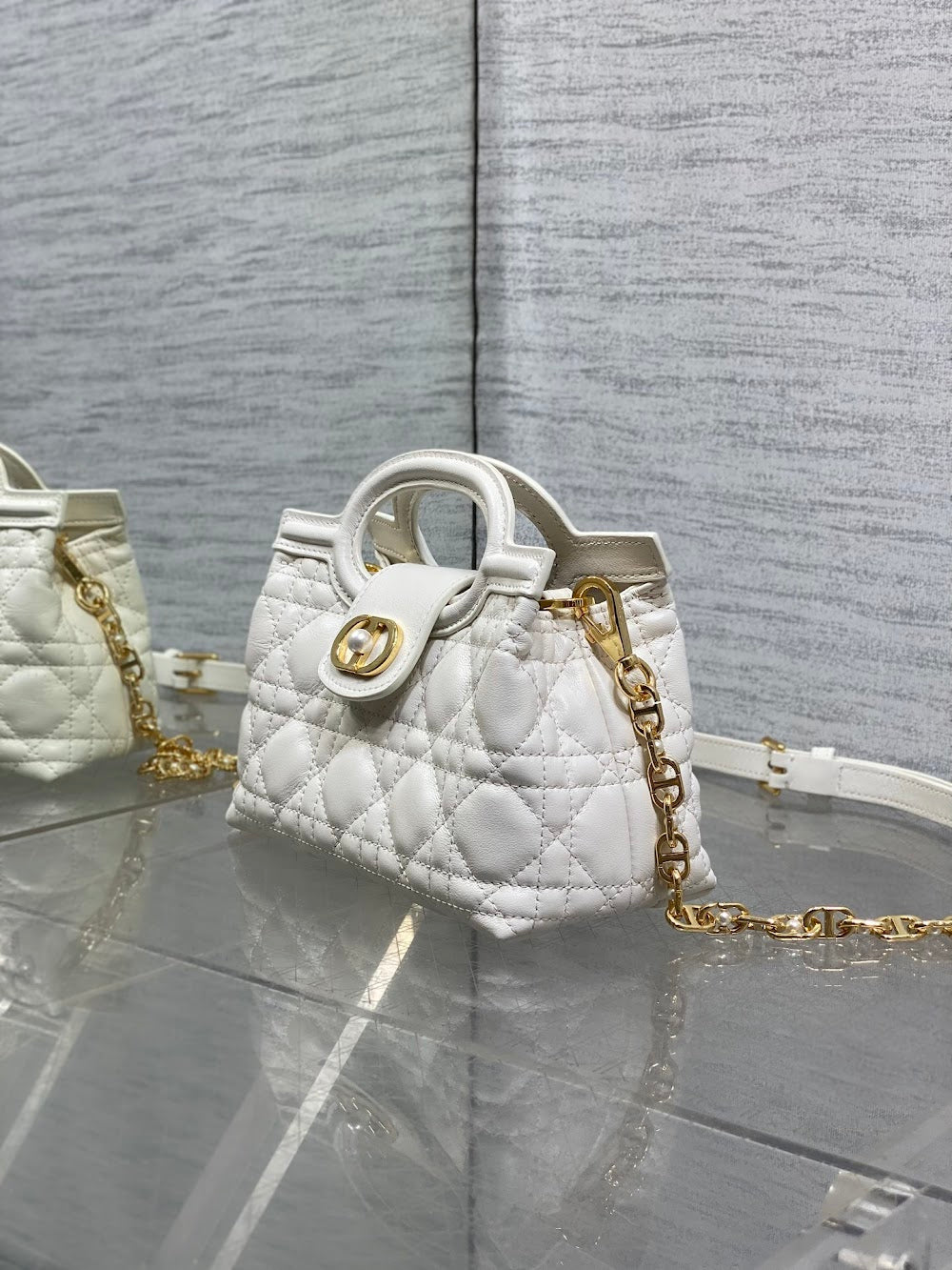 Dragons BagsDiorn Luxury Bag --116284